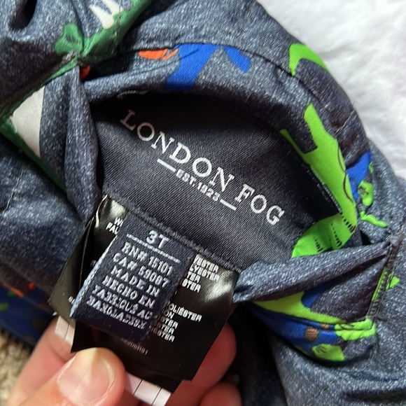 London Fog 3t dino puffer - Picture 5 of 6